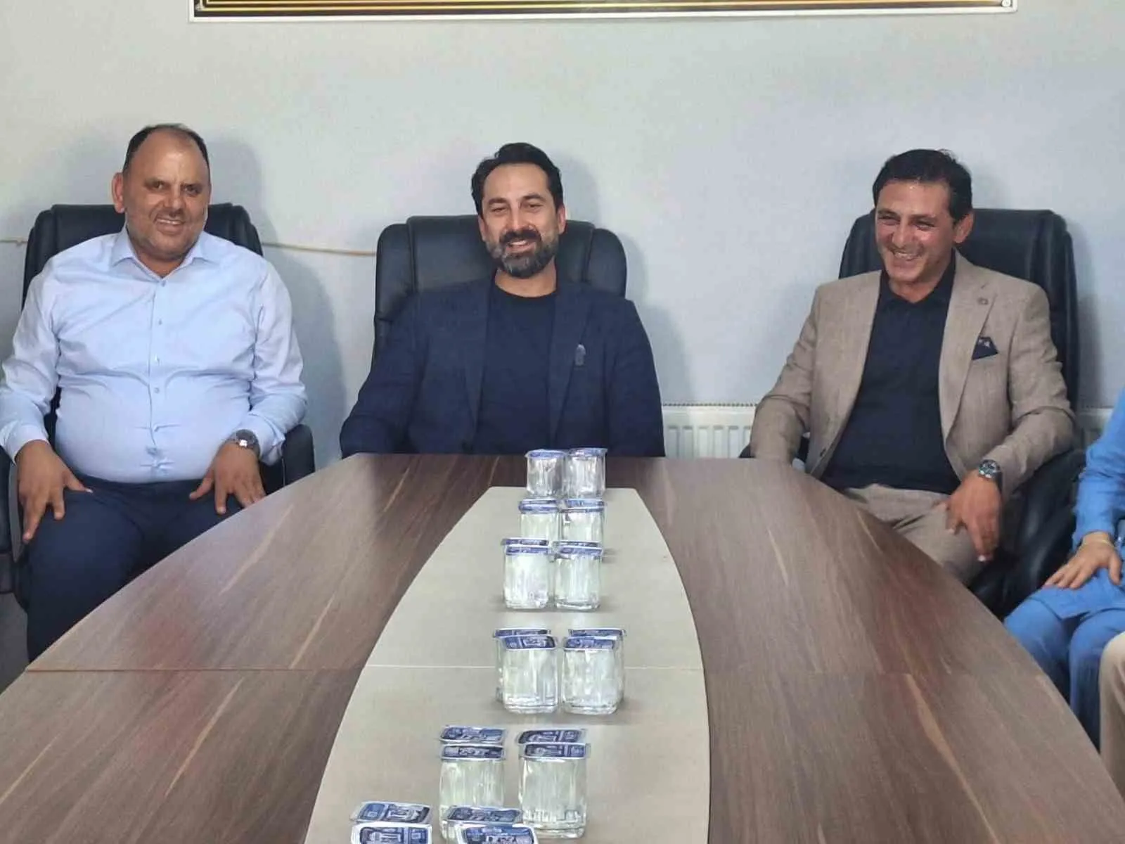 Arınç Selendi mesaisinde: Saha notlarını Ankara’ya taşıyacak