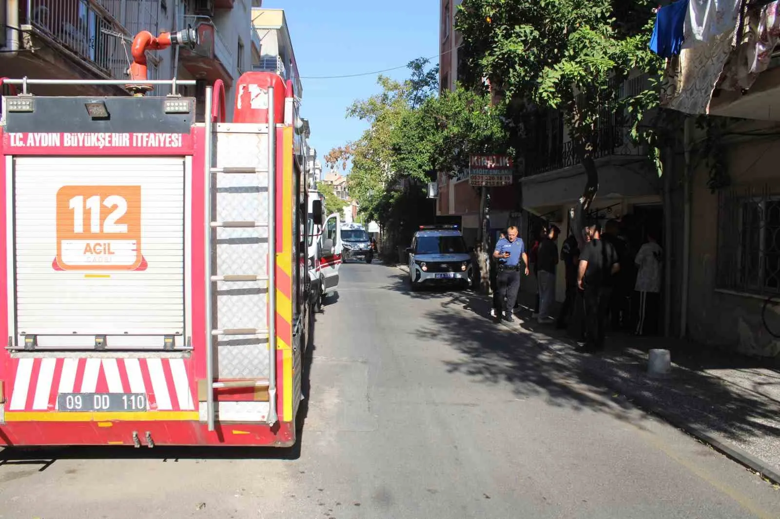Aydın'da korkutan sessizlik: Kapıyı açamayan torun ekipleri alarma geçirdi
