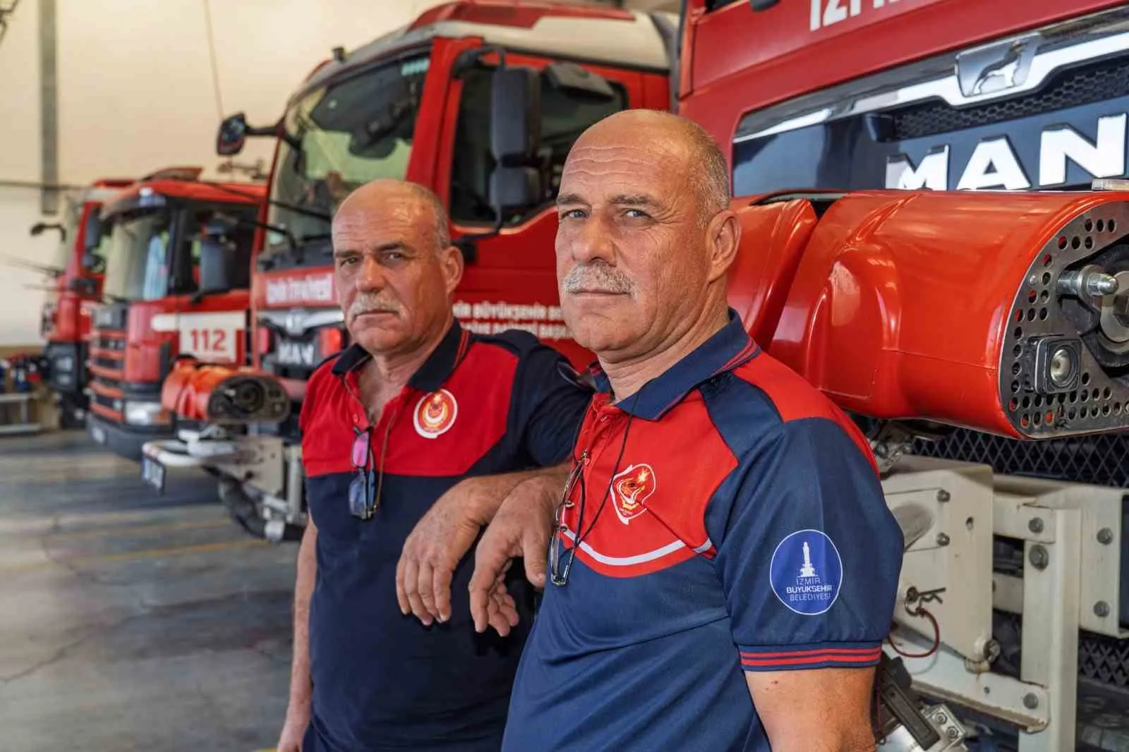 İzmir'in ikiz itfaiyecileri: 33 yıllık hayat arkadaşlığı