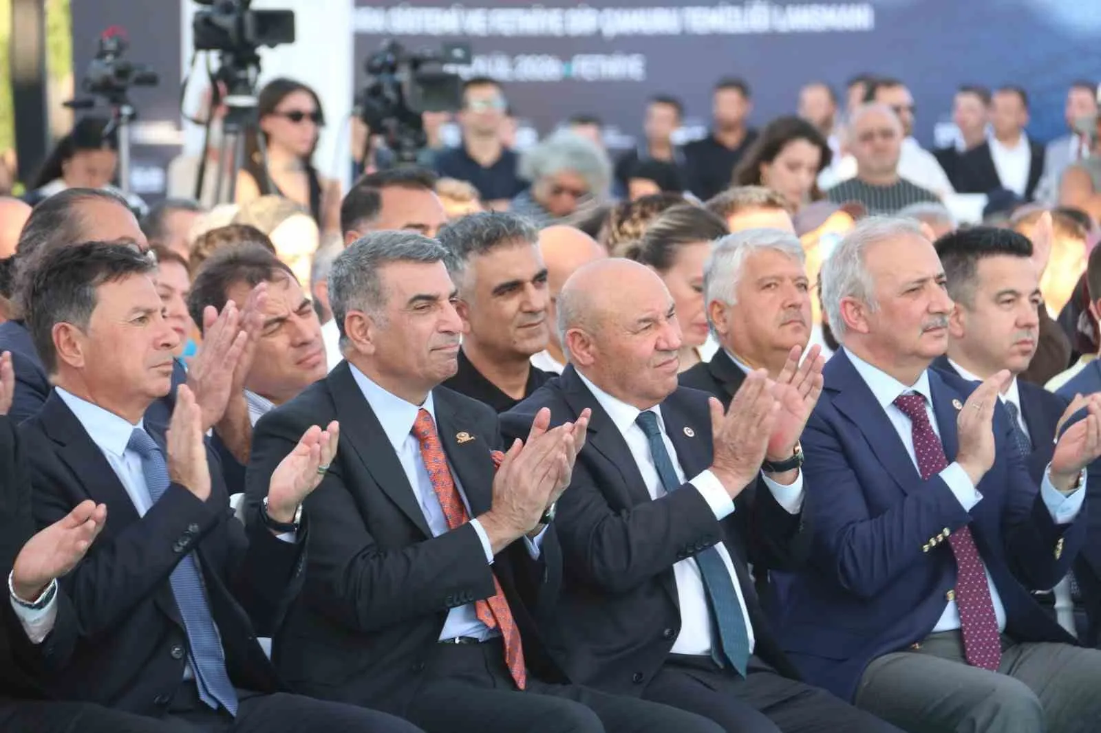 Denizlerde dijital devrim: Bakan Kurum'dan "Mavi Vatan" için teknolojik hamle