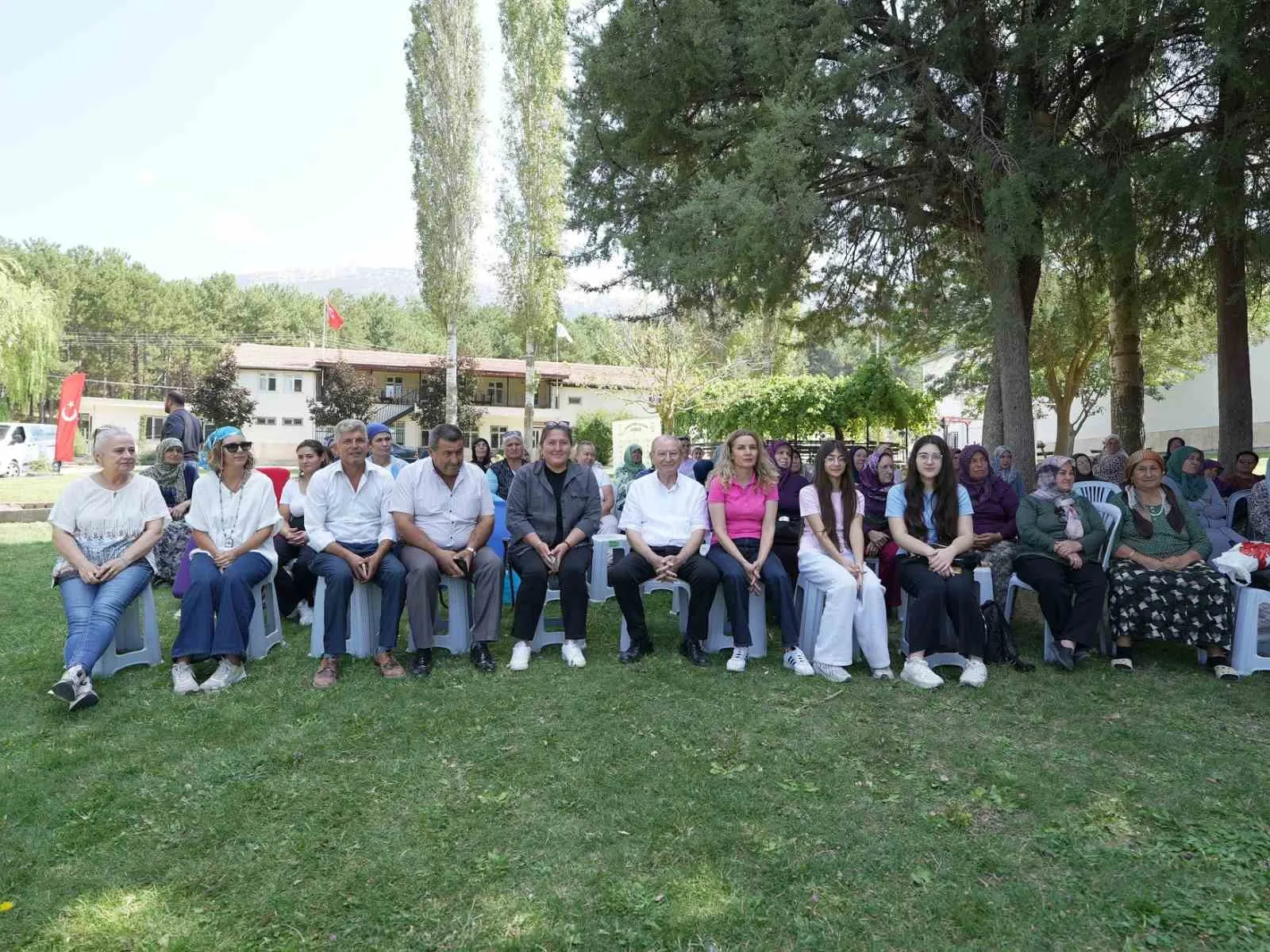 Denizlili kadınlar doğanın kalbinde hem öğrendi hem enerji depoladı