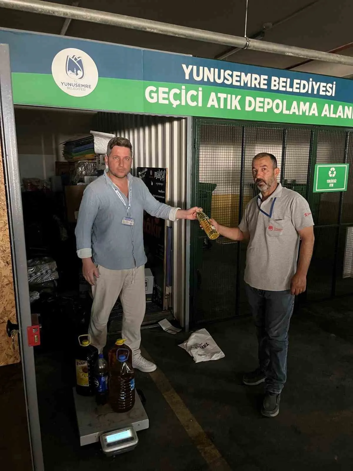 Mutfaktaki atık yağı getirene hediye yağ: Yunusemre’de çevreci dönüşüm