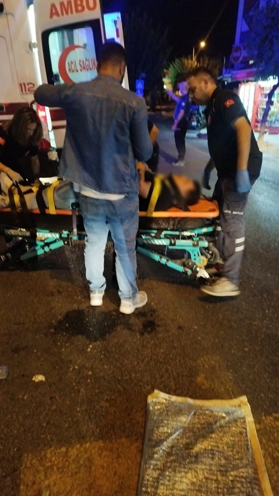 Aydın'da yürekleri ağza getiren kaza: Motosikletli sürücü yola savruldu