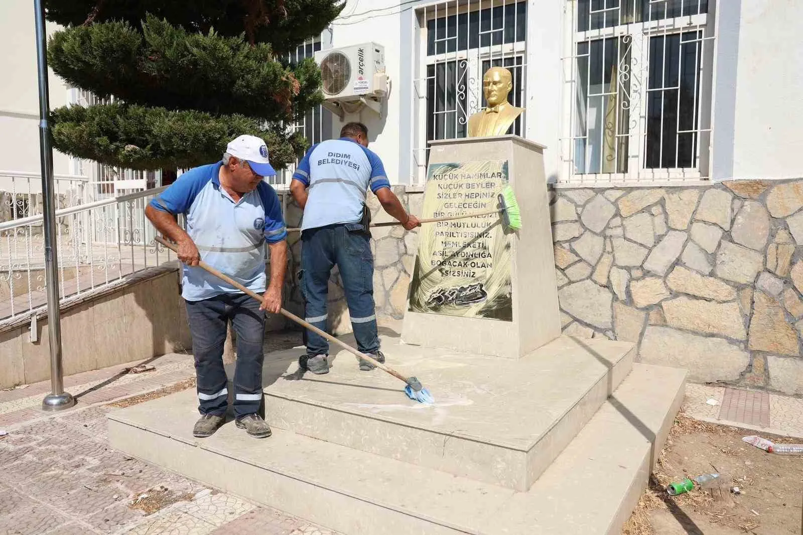 Didim'de okullar pırıl pırıl: Başkan Gençay'dan eğitime tam destek
