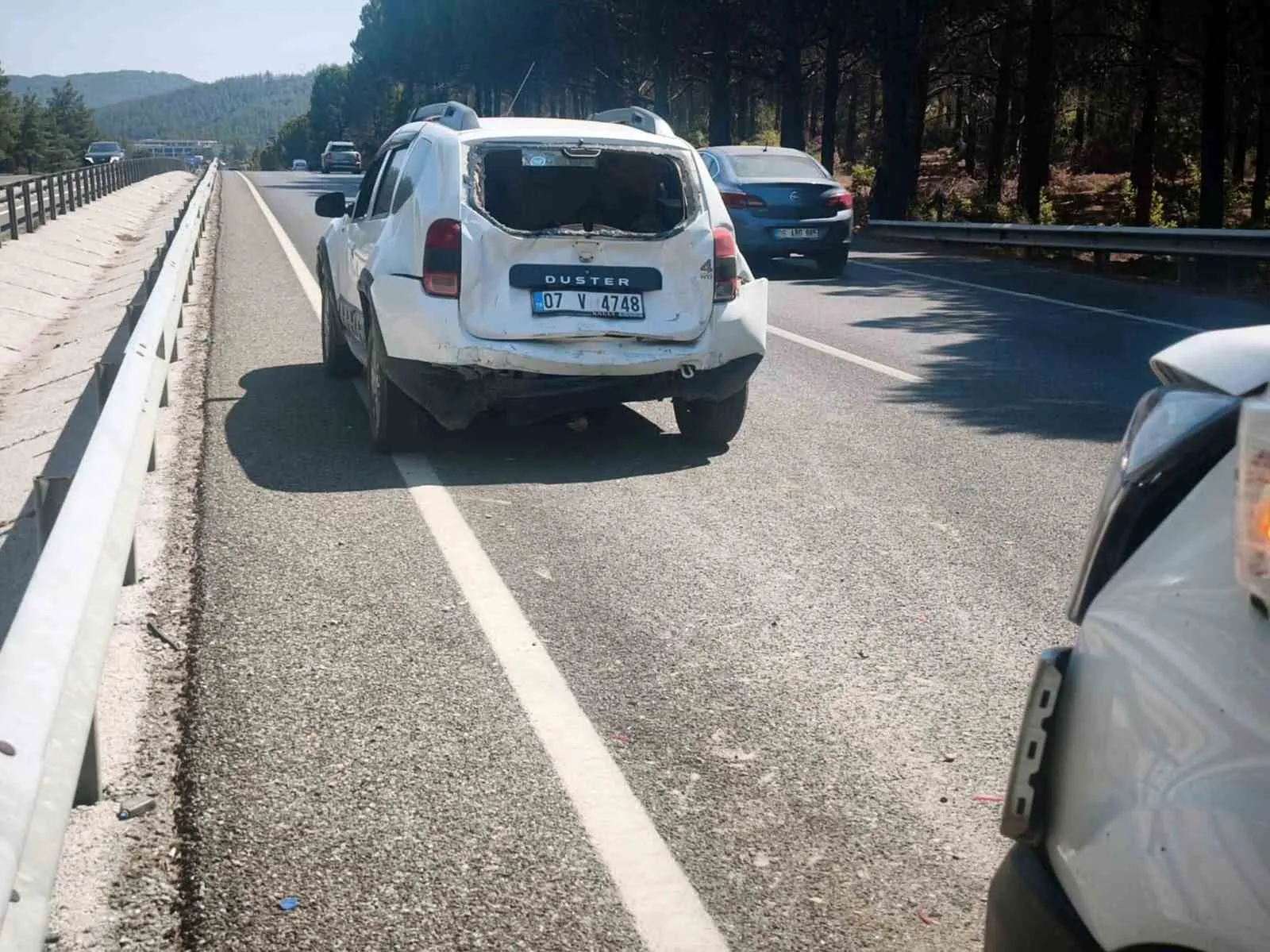 Muğla trafiğinde zincirleme kabus: 7 araç birbirine girdi