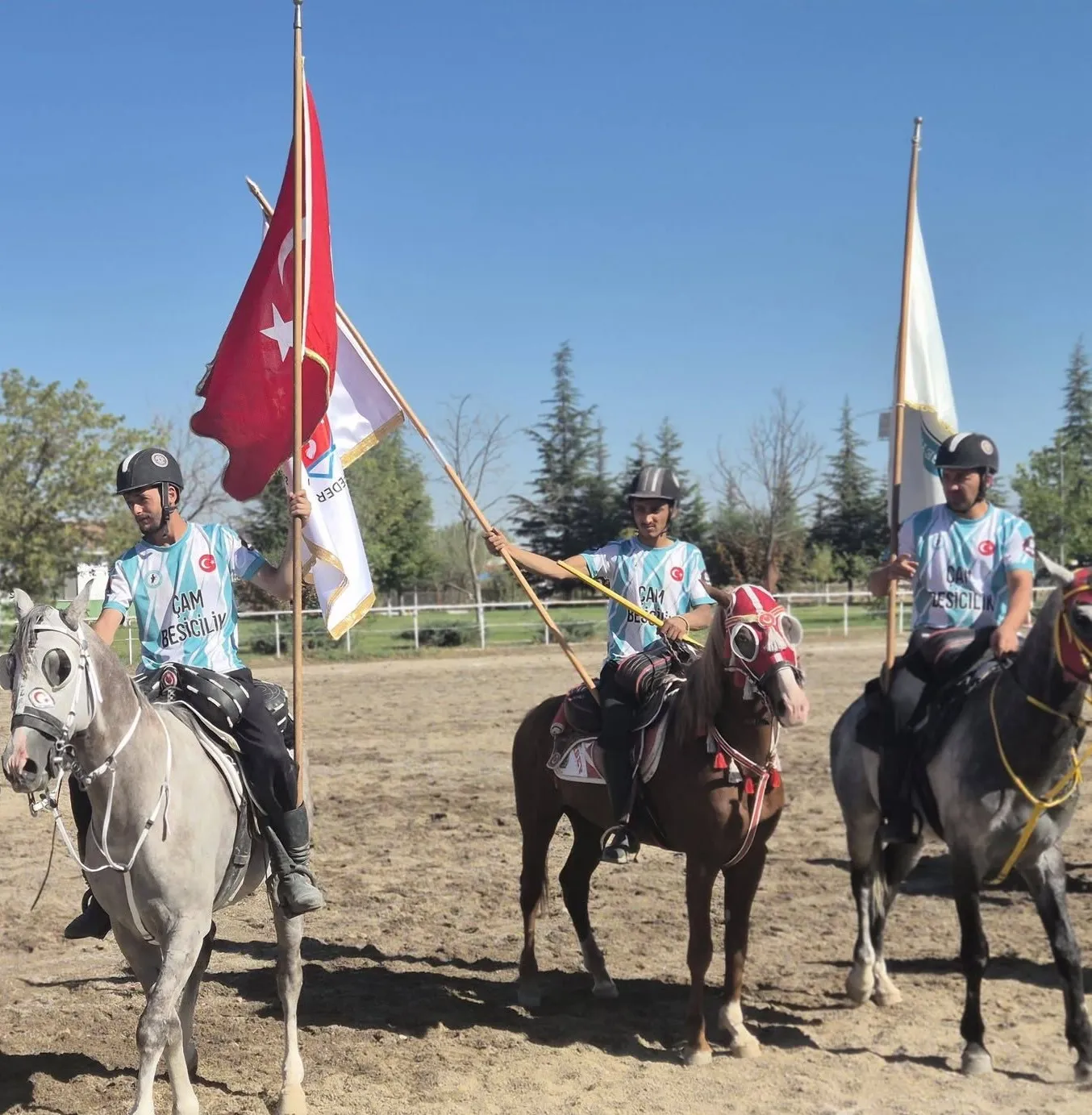 Selendi'nin gururu Ankara'dan zaferle döndü: Ciritçiler yarı final biletini kaptı